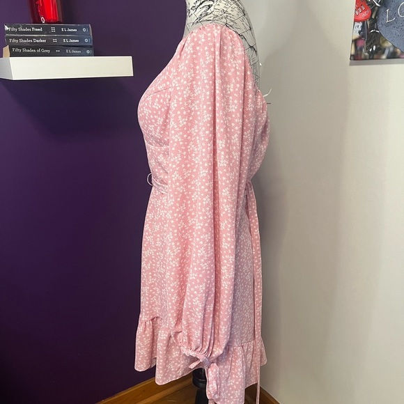 B. Darlin Long Sleeve Pink and White Dress - Picture 5 of 8